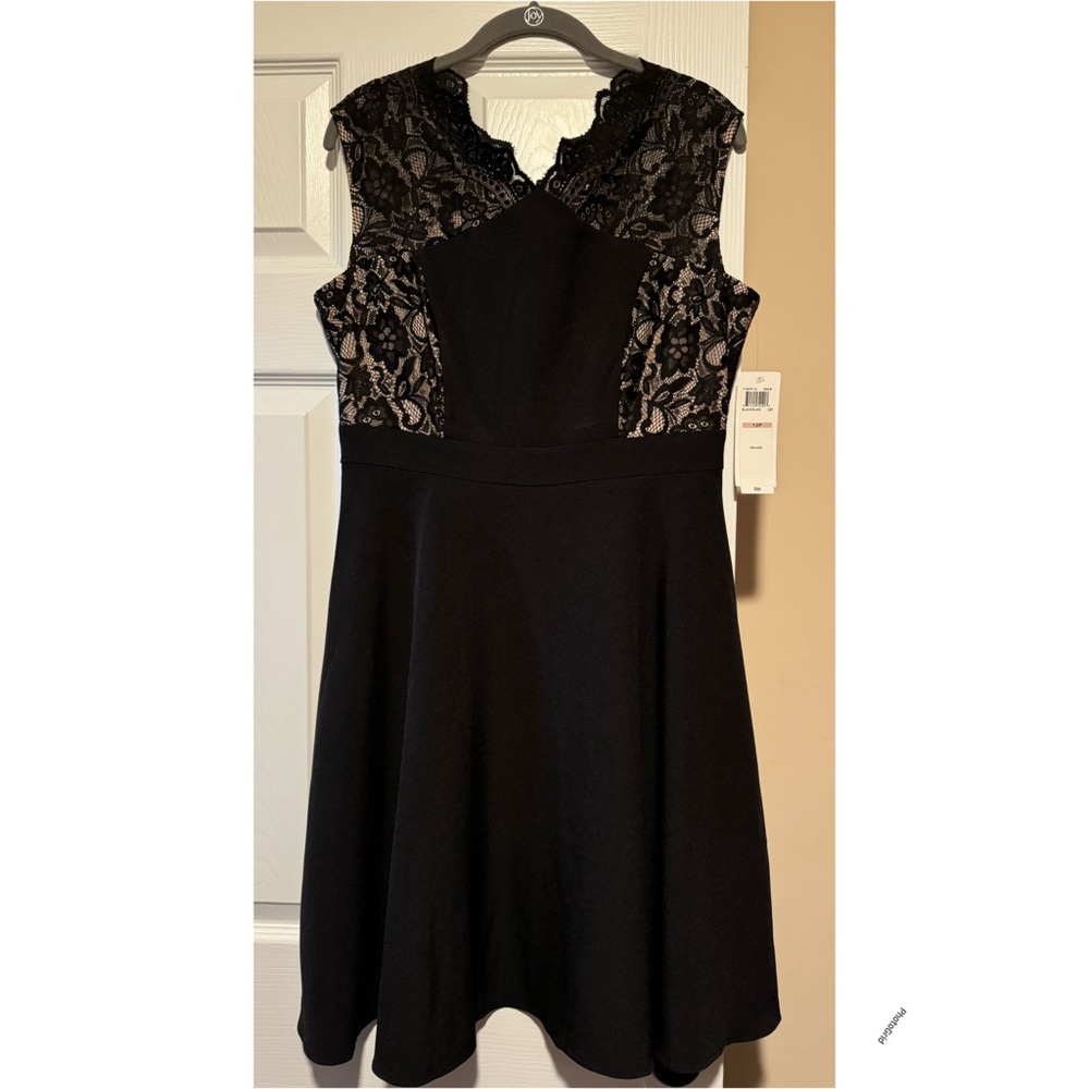 NWT Black & Nude dress size 12P